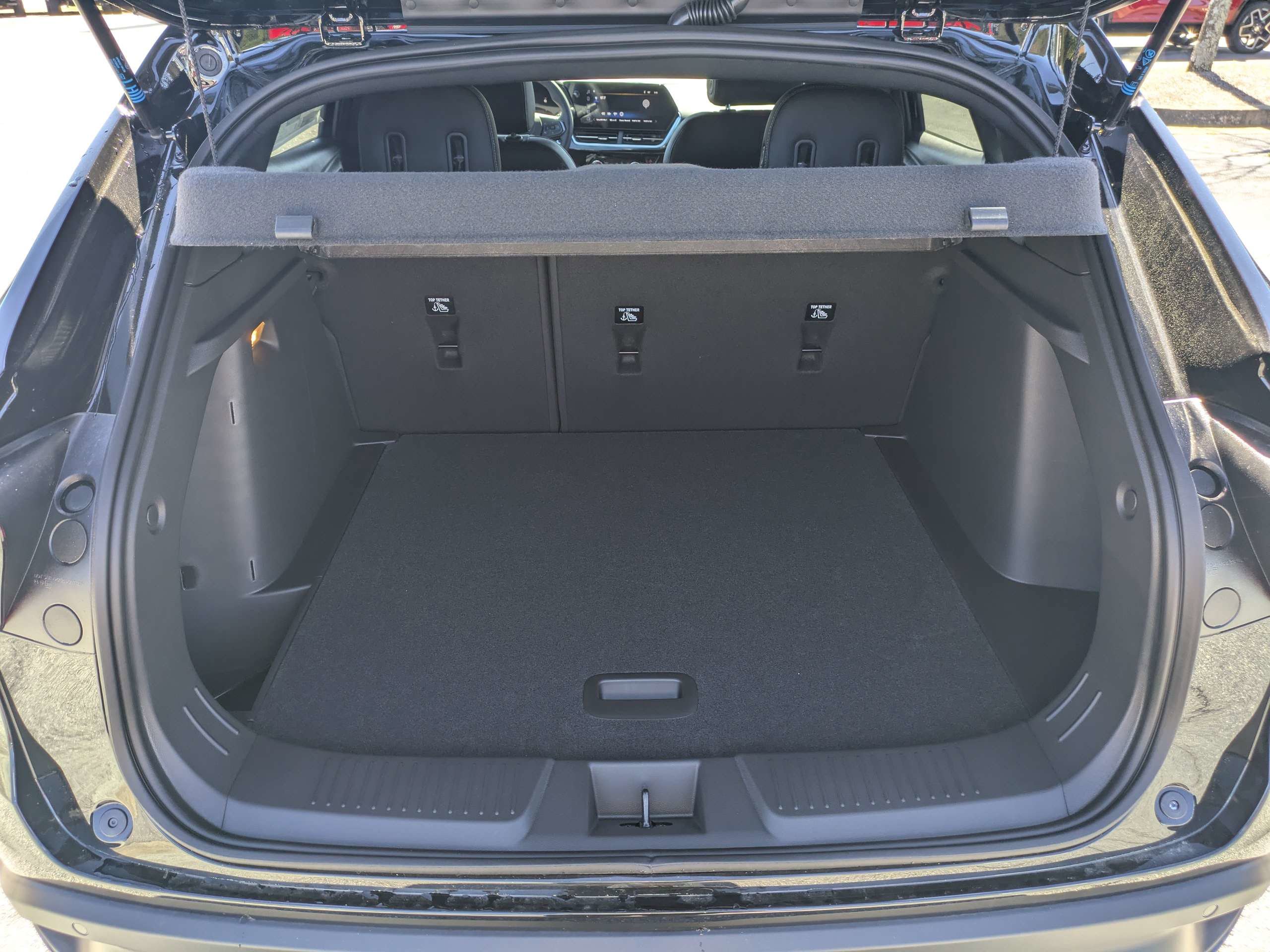 New 2026 Chevrolet Trax RS w/ Sunroof Package image 13