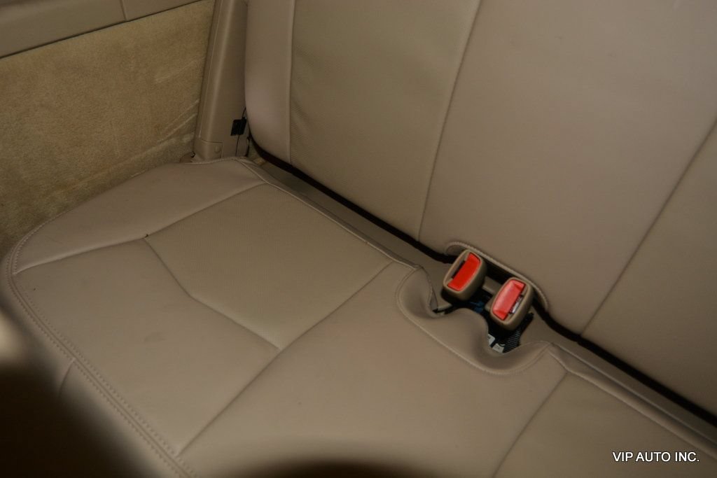 Used 2008 Cadillac SRX w/ Utility Package RWD image 30