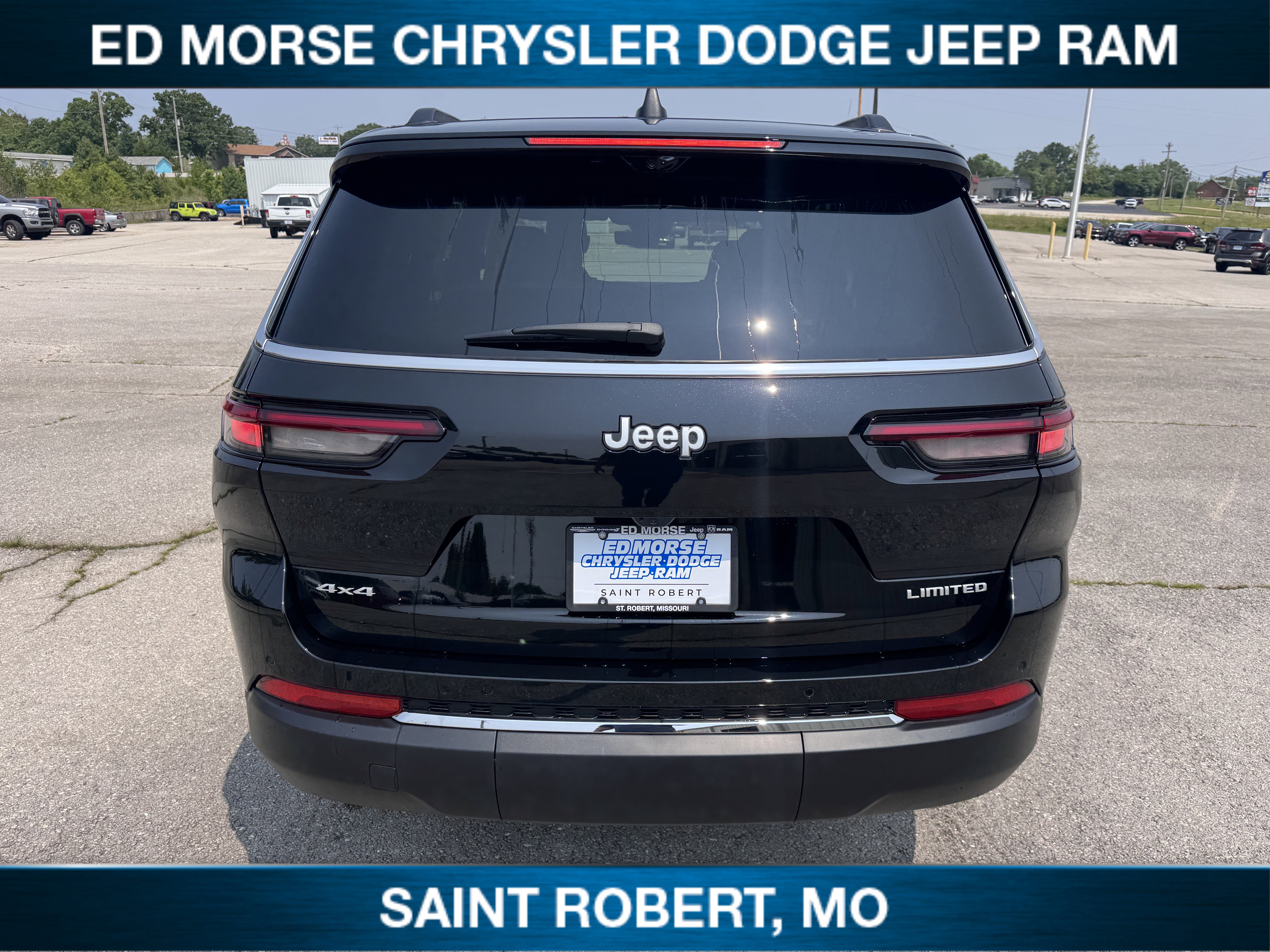New 2025 Jeep Grand Cherokee L Limited w/ Luxury Tech Group II image 3