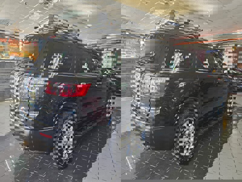 Used 2009 GMC Acadia SLT image 4