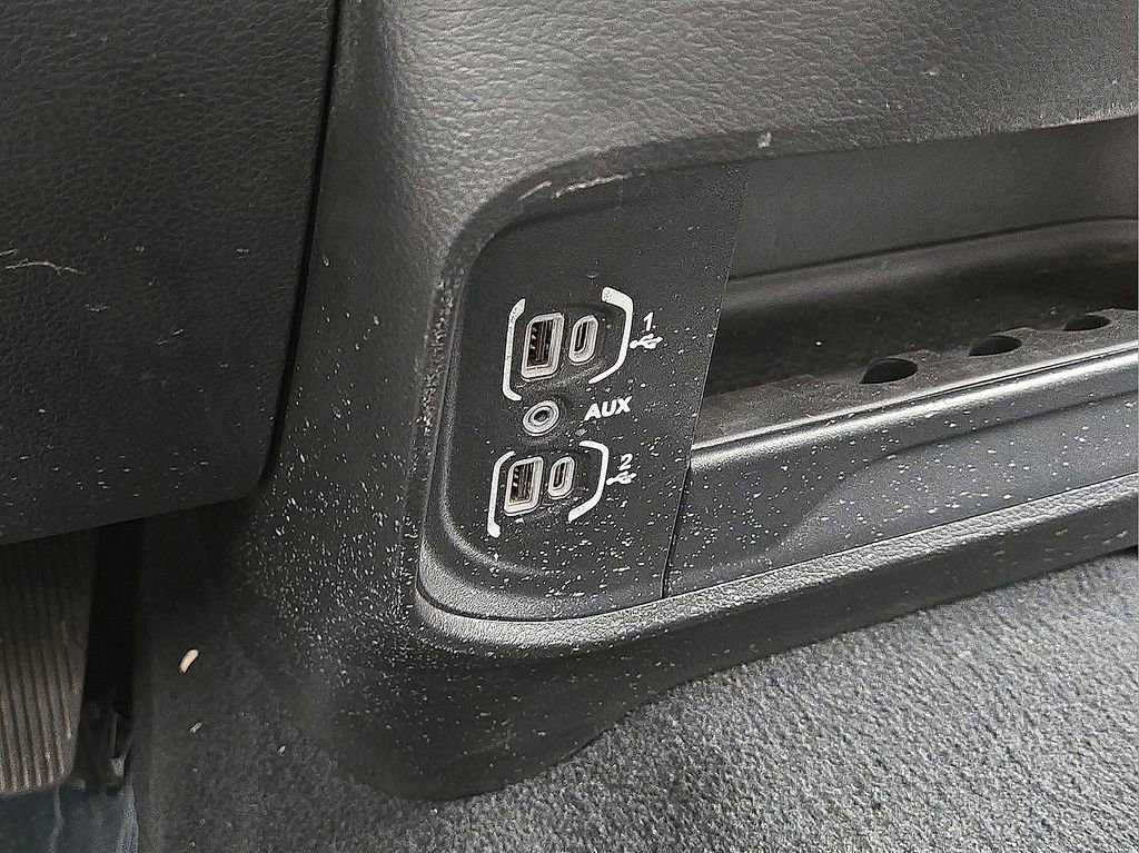 Used 2024 RAM 2500 Big Horn image 29