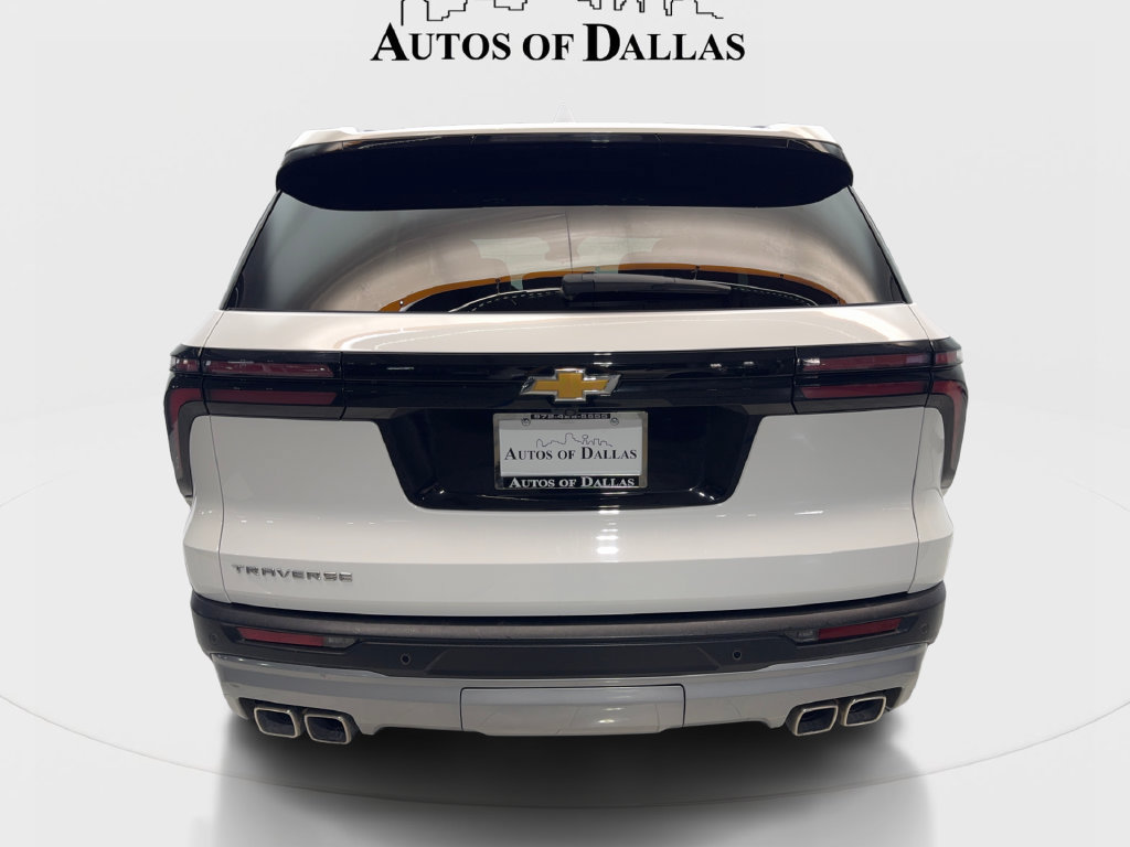 Used 2026 Chevrolet Traverse LT FWD image 8