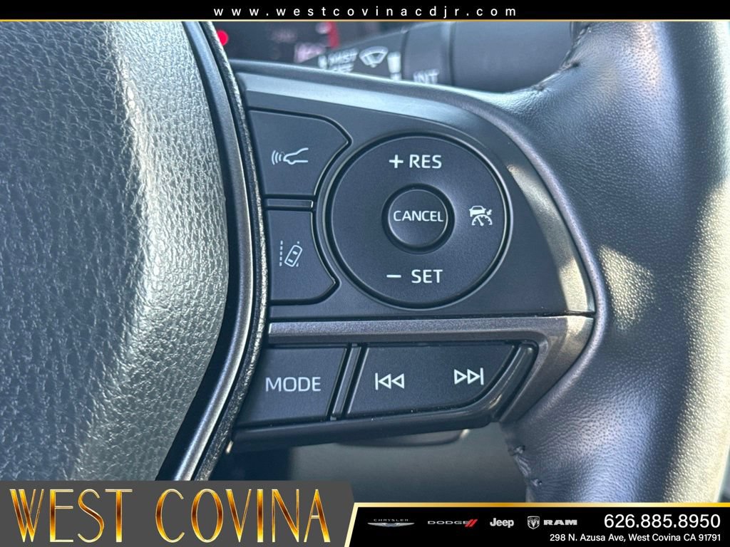 Used 2024 Toyota Camry XSE FWD image 27