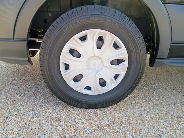 Used 2018 Ford Transit 350 XLT image 20