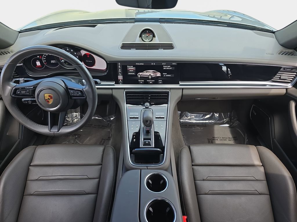Used 2021 Porsche Panamera image 10