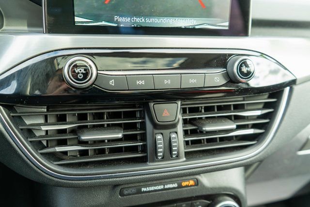 Used 2022 Ford Escape Titanium w/ Class II Trailer Tow Package image 28