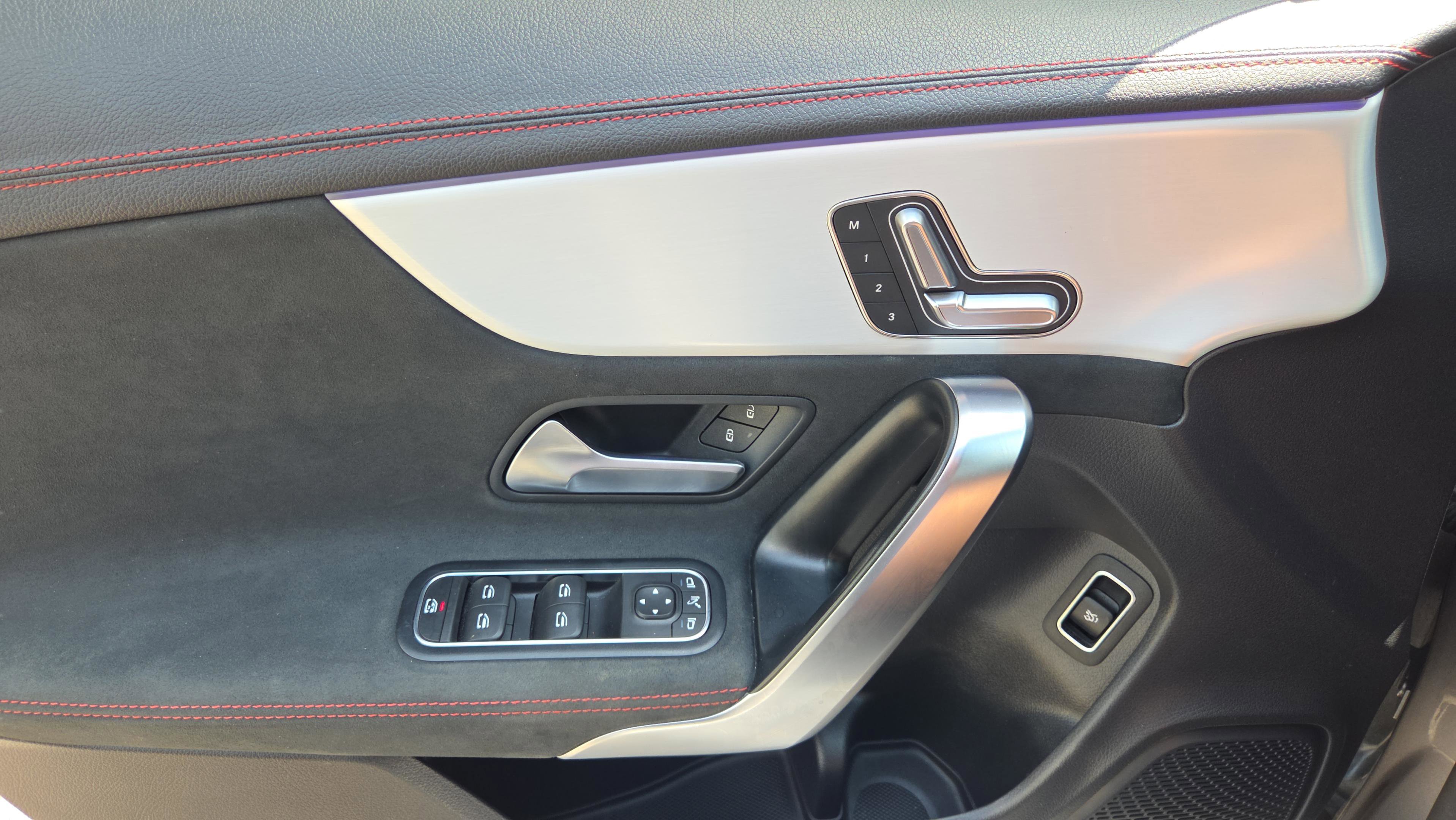 Used 2023 Mercedes-Benz CLA 250 image 19