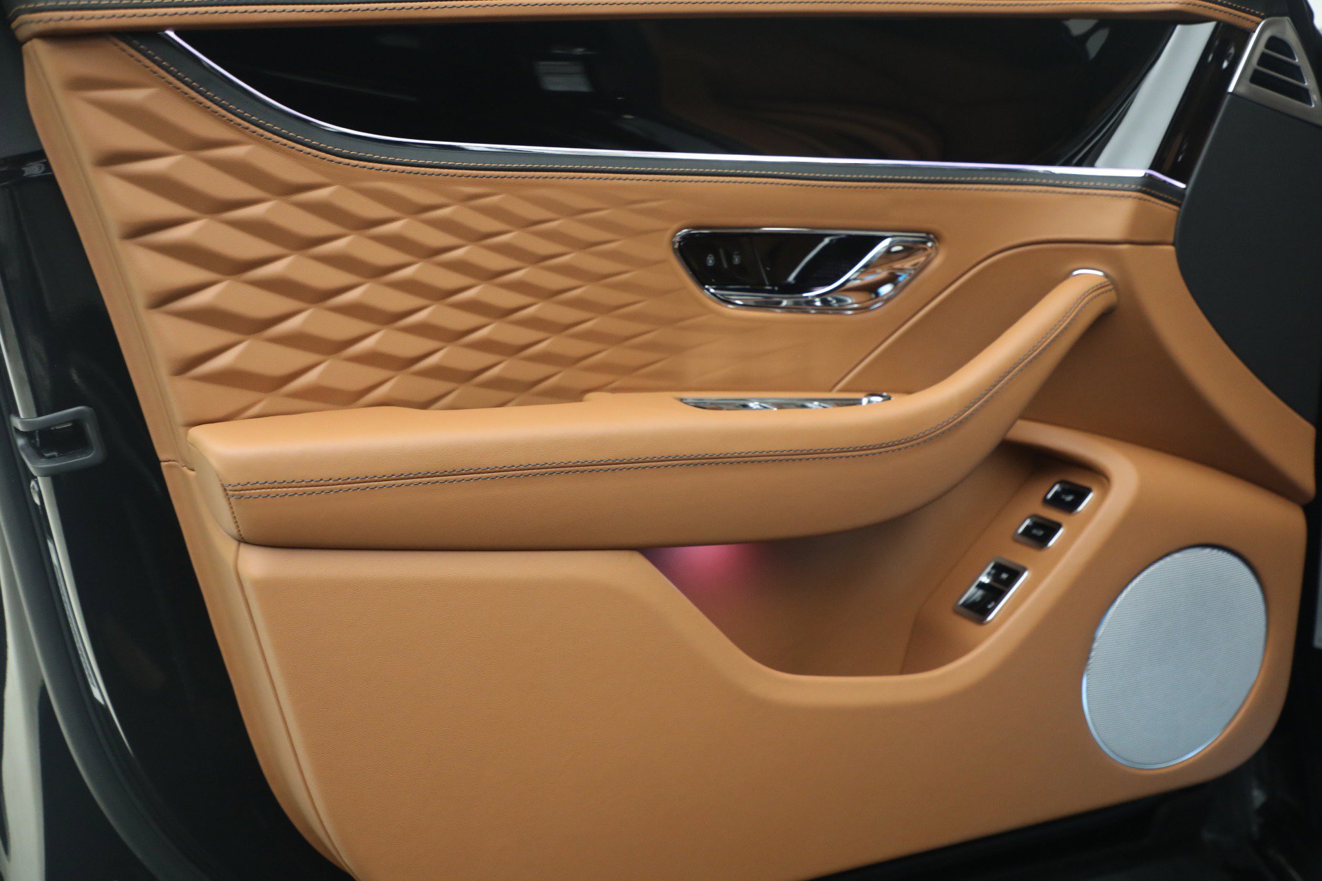 New 2026 Bentley Flying Spur Azure AWD/4WD image 18