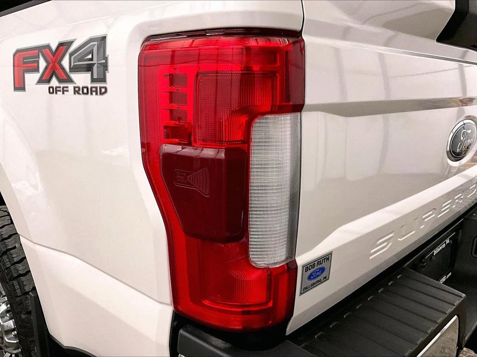 Used 2019 Ford F250 Lariat w/ Lariat Ultimate Package AWD/4WD image 28