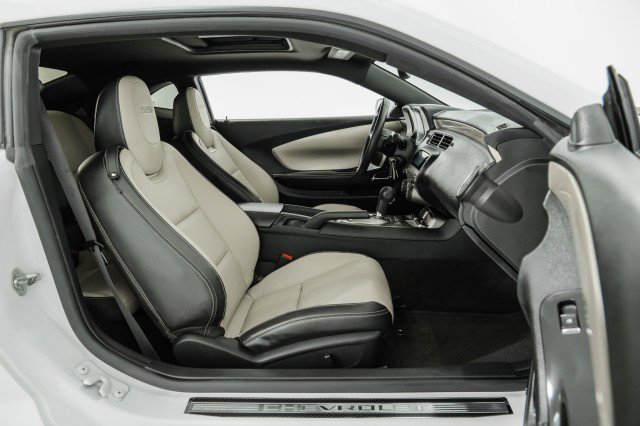 Used 2010 Chevrolet Camaro SS image 31