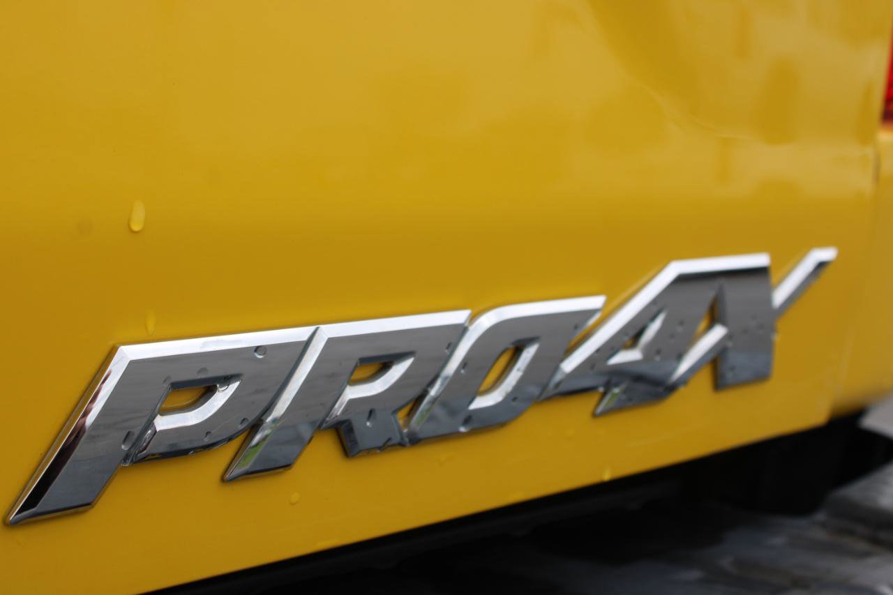 Used 2017 Nissan Titan PRO-4X w/ Pro-4x Convenience Package image 9