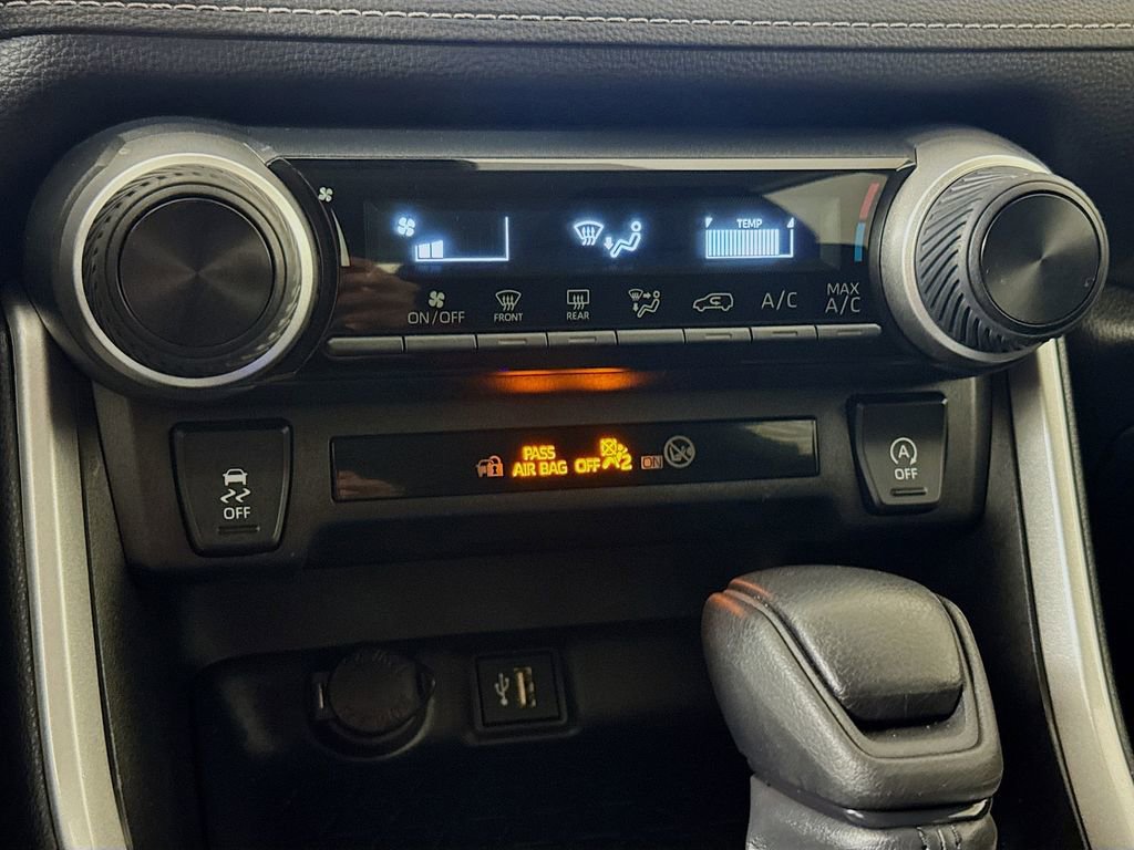 Used 2025 Toyota RAV4 LE image 14