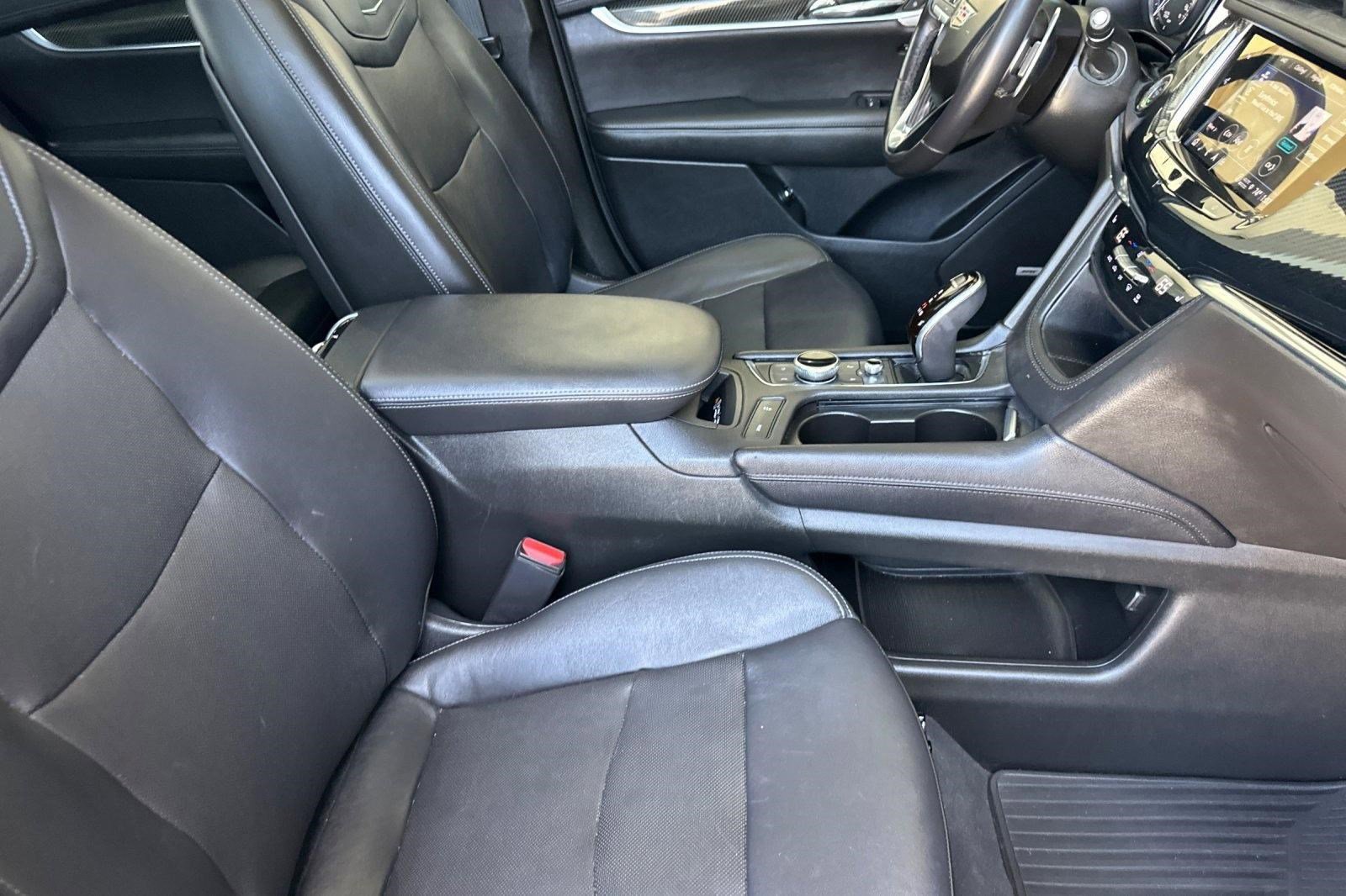 Used 2021 Cadillac XT6 Sport AWD/4WD image 30