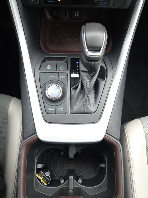 Used 2023 Toyota RAV4 Limited w/ Limited Grade Weather Package image 18