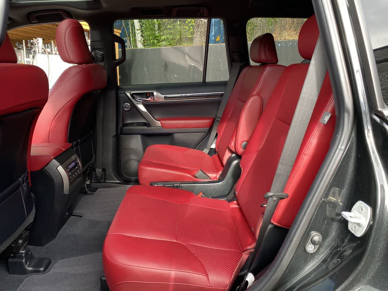 Used 2023 Lexus GX 460 Luxury w/ Sport Design Package AWD/4WD image 17