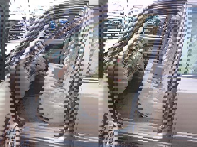 Used 2005 Mercury Grand Marquis GS image 9