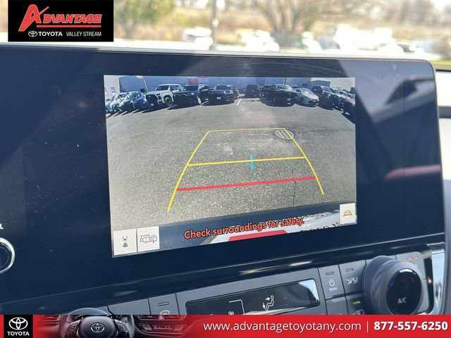 Used 2024 Toyota Grand Highlander XLE AWD/4WD image 35