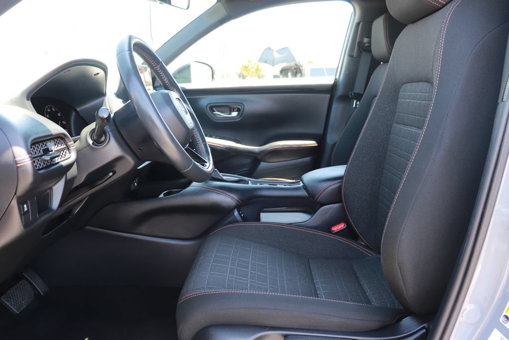 Used 2024 Honda HR-V Sport image 12