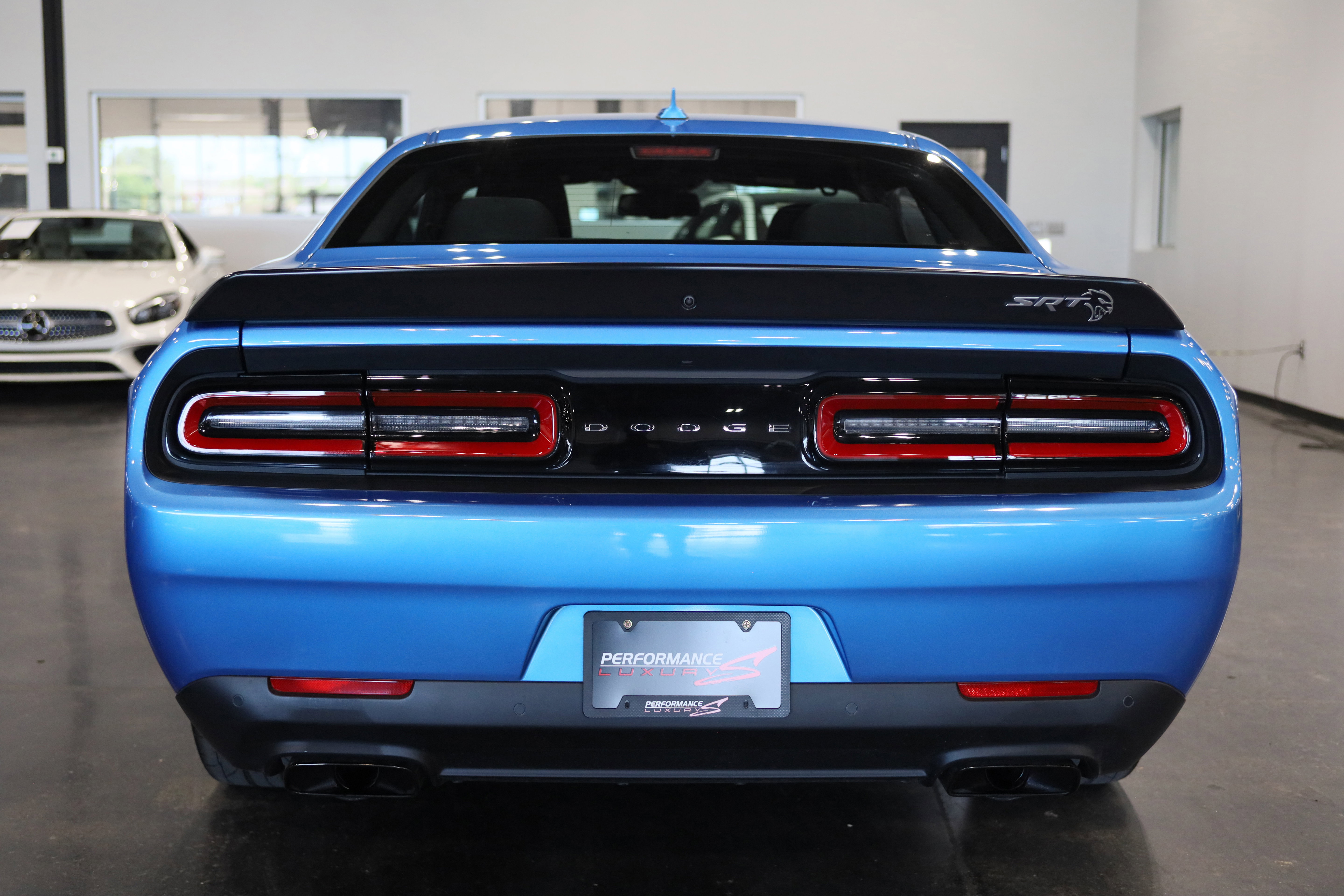 Used 2023 Dodge Challenger SRT Hellcat w/ Driver Convenience Group RWD image 5