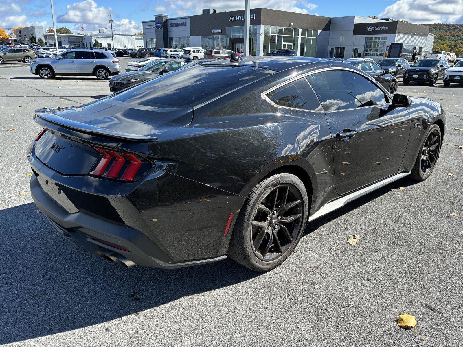 Used 2024 Ford Mustang GT RWD image 7