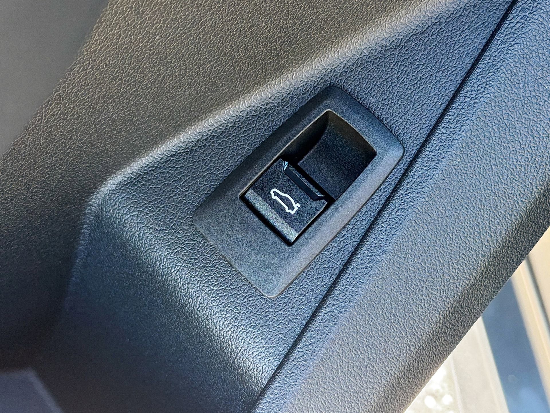 Used 2026 BMW 228i w/ Technology Package image 15