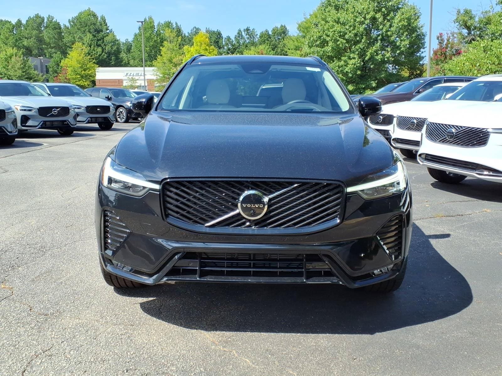 New 2026 Volvo XC60 B5 Ultra w/ Protection Package Premier AWD/4WD image 2