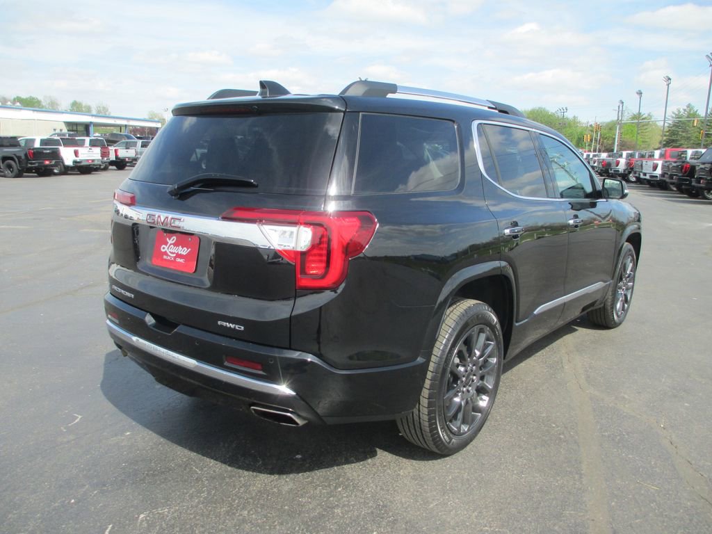 Used 2023 GMC Acadia Denali w/ Black Diamond Edition image 6