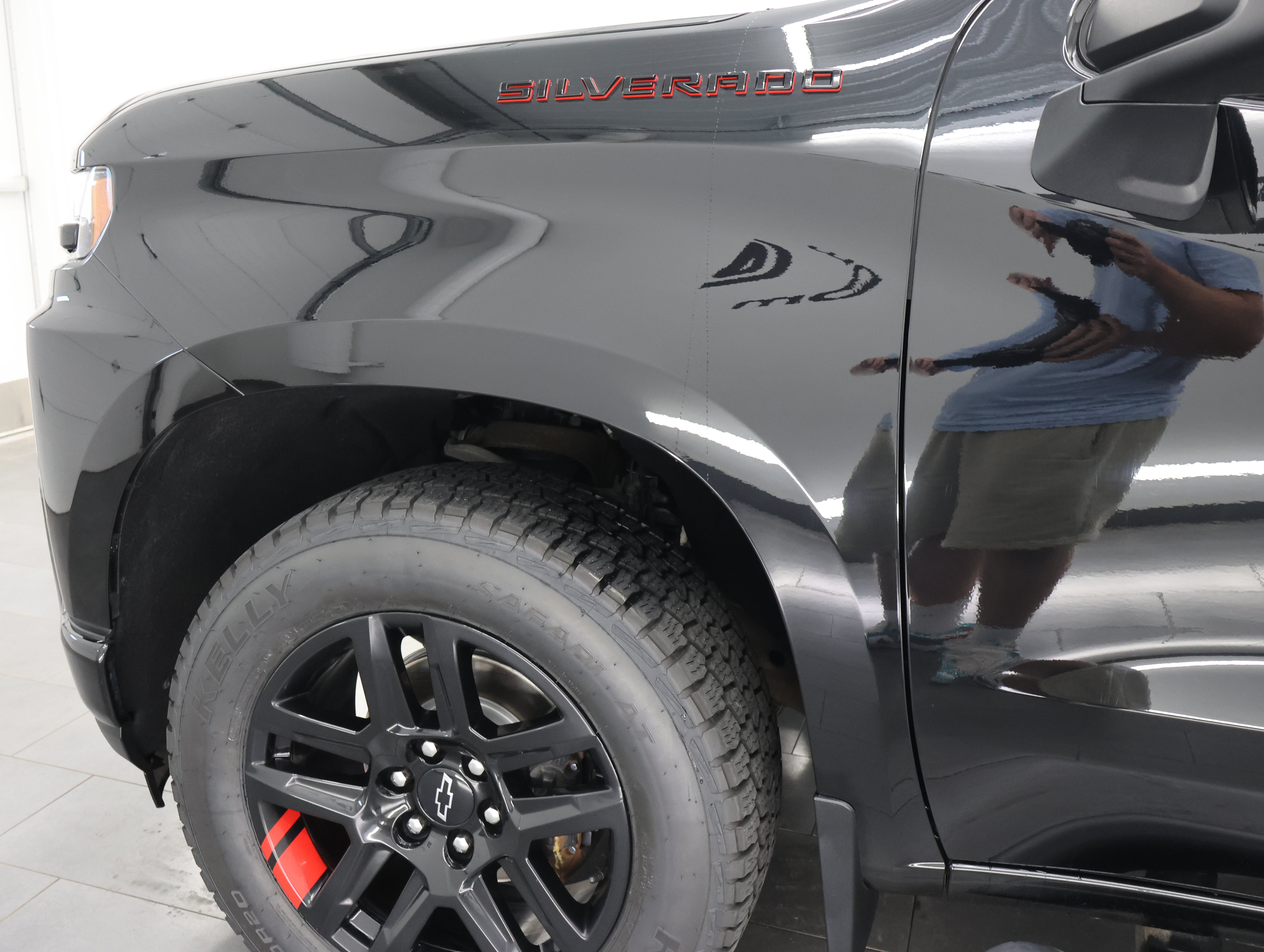 Used 2022 Chevrolet Silverado 1500 RST w/ Redline Edition AWD/4WD image 34