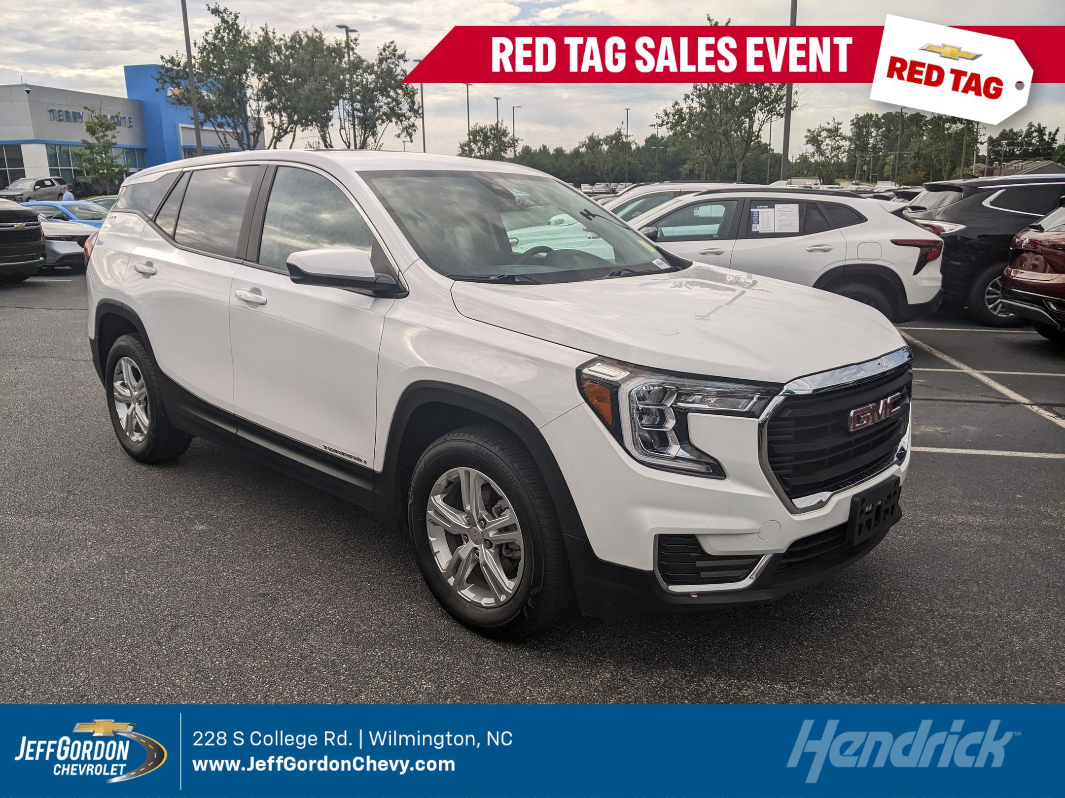 Used 2024 GMC Terrain SLE