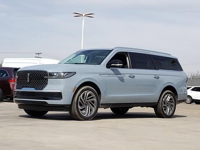 New 2026 Lincoln Navigator L Reserve image 4