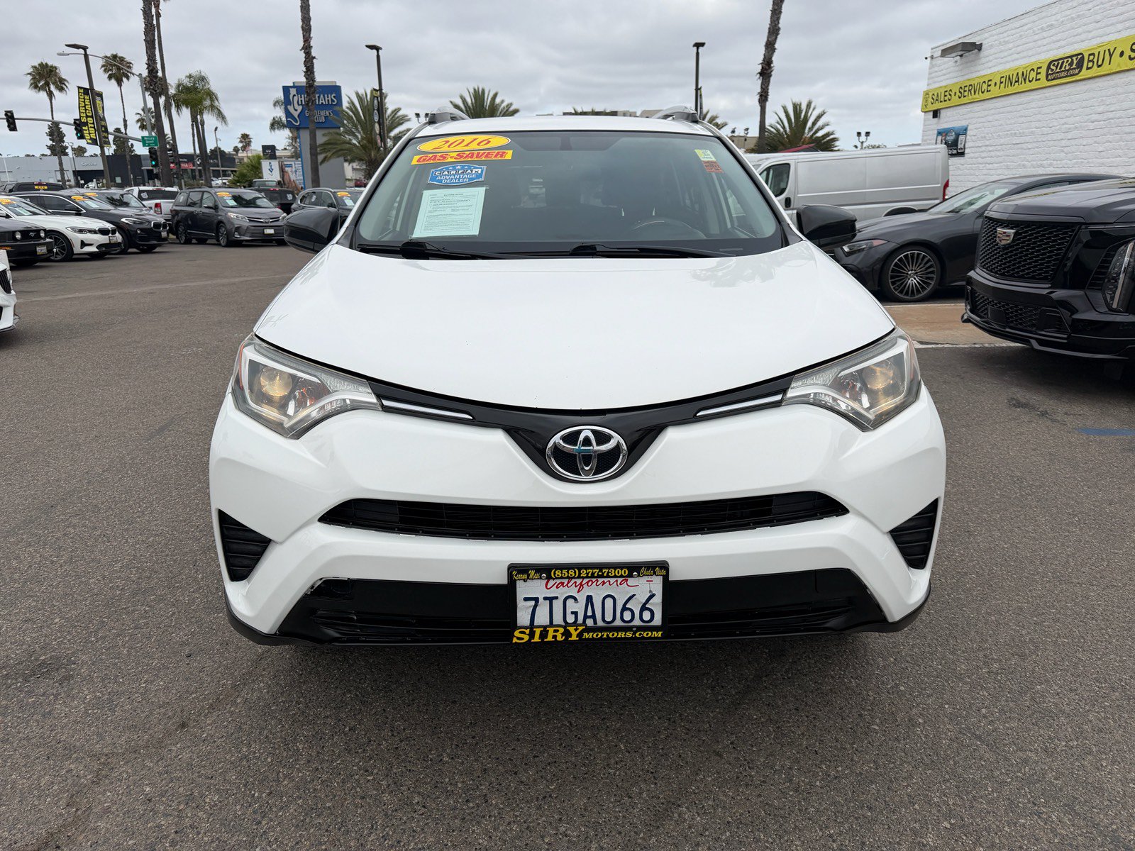 Used 2016 Toyota RAV4 LE AWD/4WD image 8
