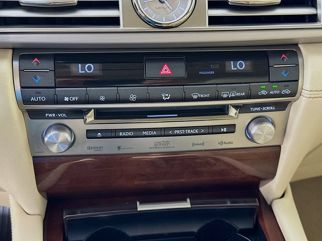 Used 2013 Lexus LS 460 w/ Comfort Pkg RWD image 16