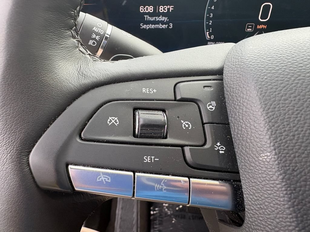 Used 2024 Cadillac XT4 Premium Luxury w/ Active Safety Package AWD/4WD image 17