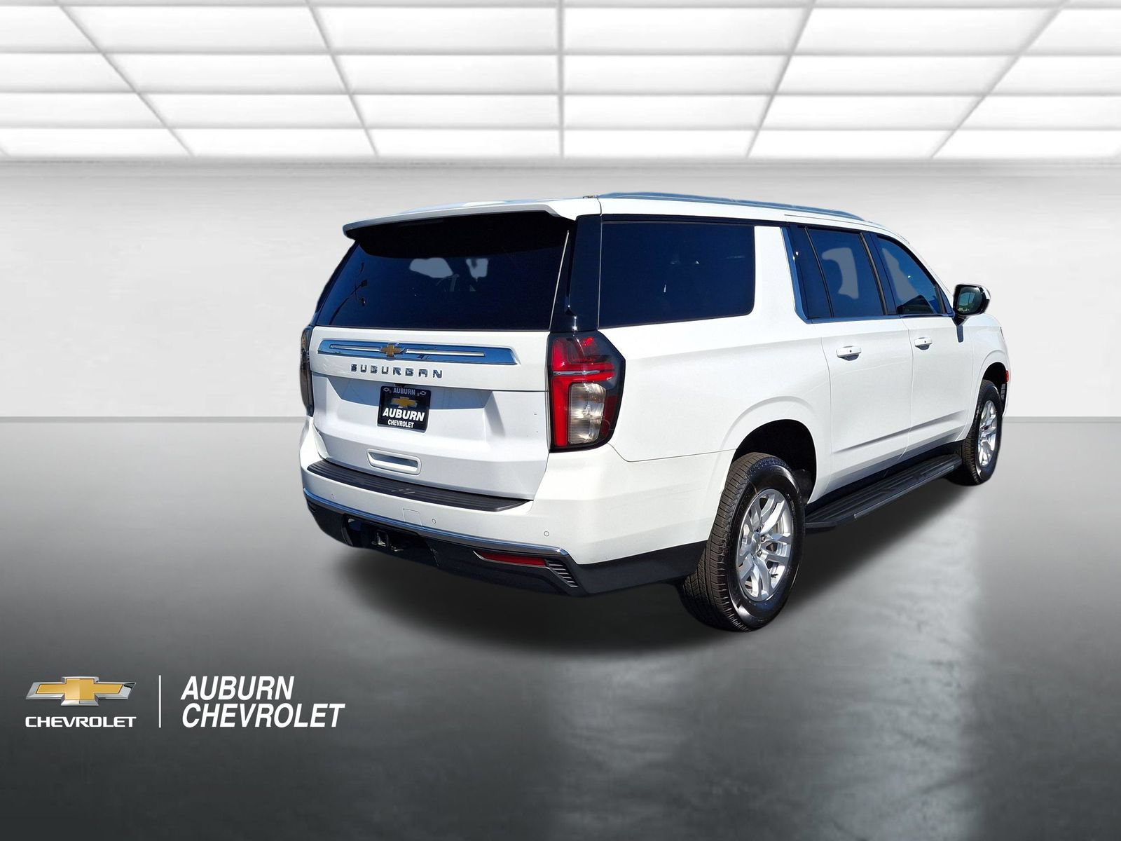 Certified 2022 Chevrolet Suburban LS AWD/4WD image 5