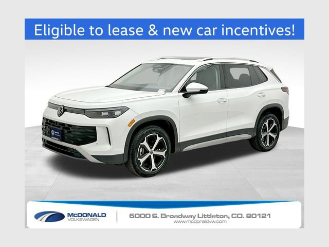 Certified 2025 Volkswagen Tiguan SE image 1