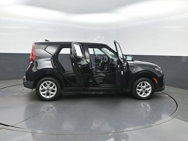 Used 2021 Kia Soul S FWD image 35