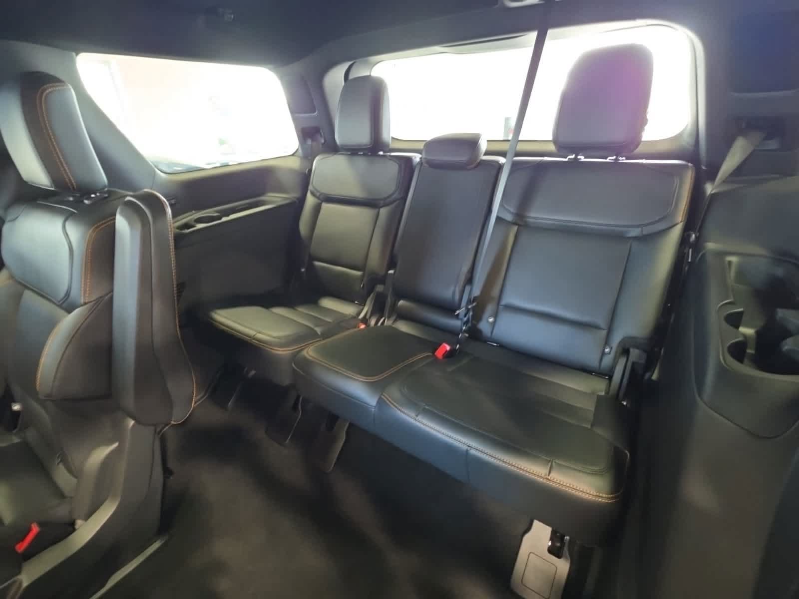 Used 2025 Ford Expedition Tremor AWD/4WD image 39