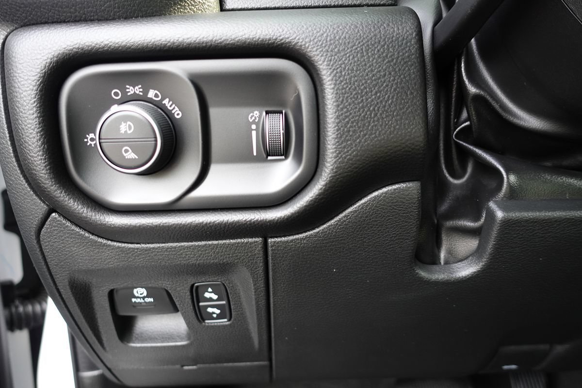 Used 2023 RAM 1500 Big Horn AWD/4WD image 58