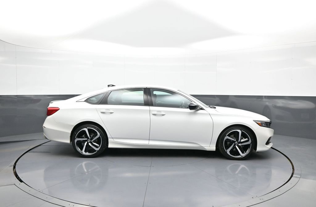 Used 2022 Honda Accord Sport image 5