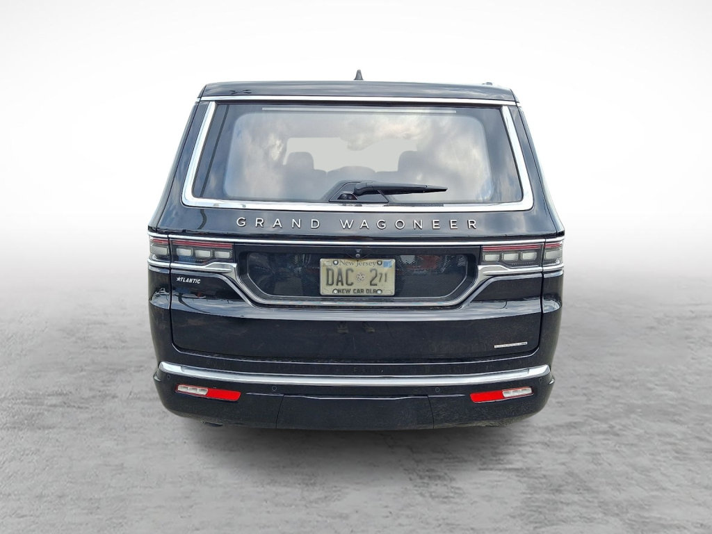 Used 2024 Jeep Grand Wagoneer Series III w/ Rear Seat Video Group 1 AWD/4WD image 4