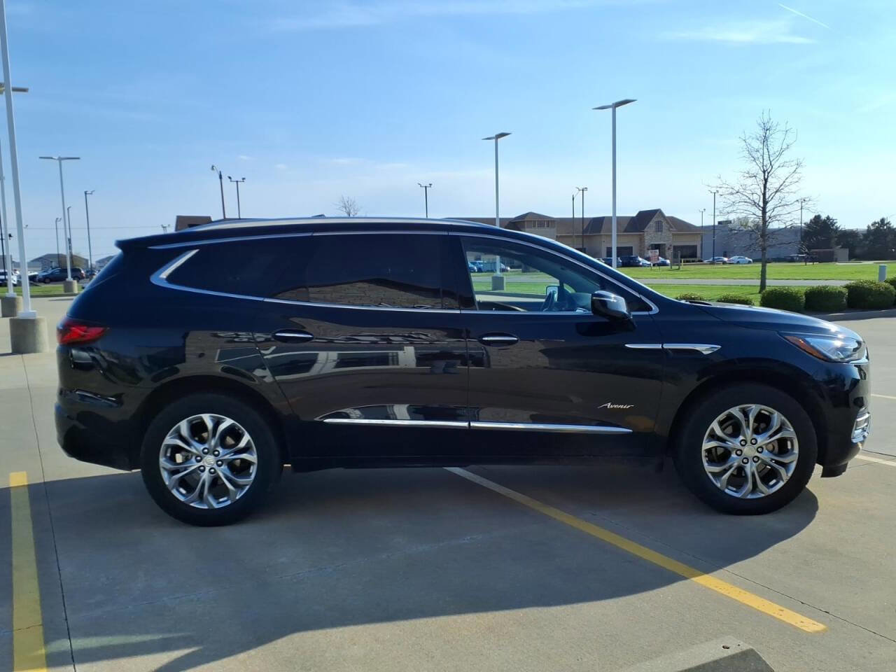 Used 2020 Buick Enclave Avenir w/ Avenir Technology Package image 6
