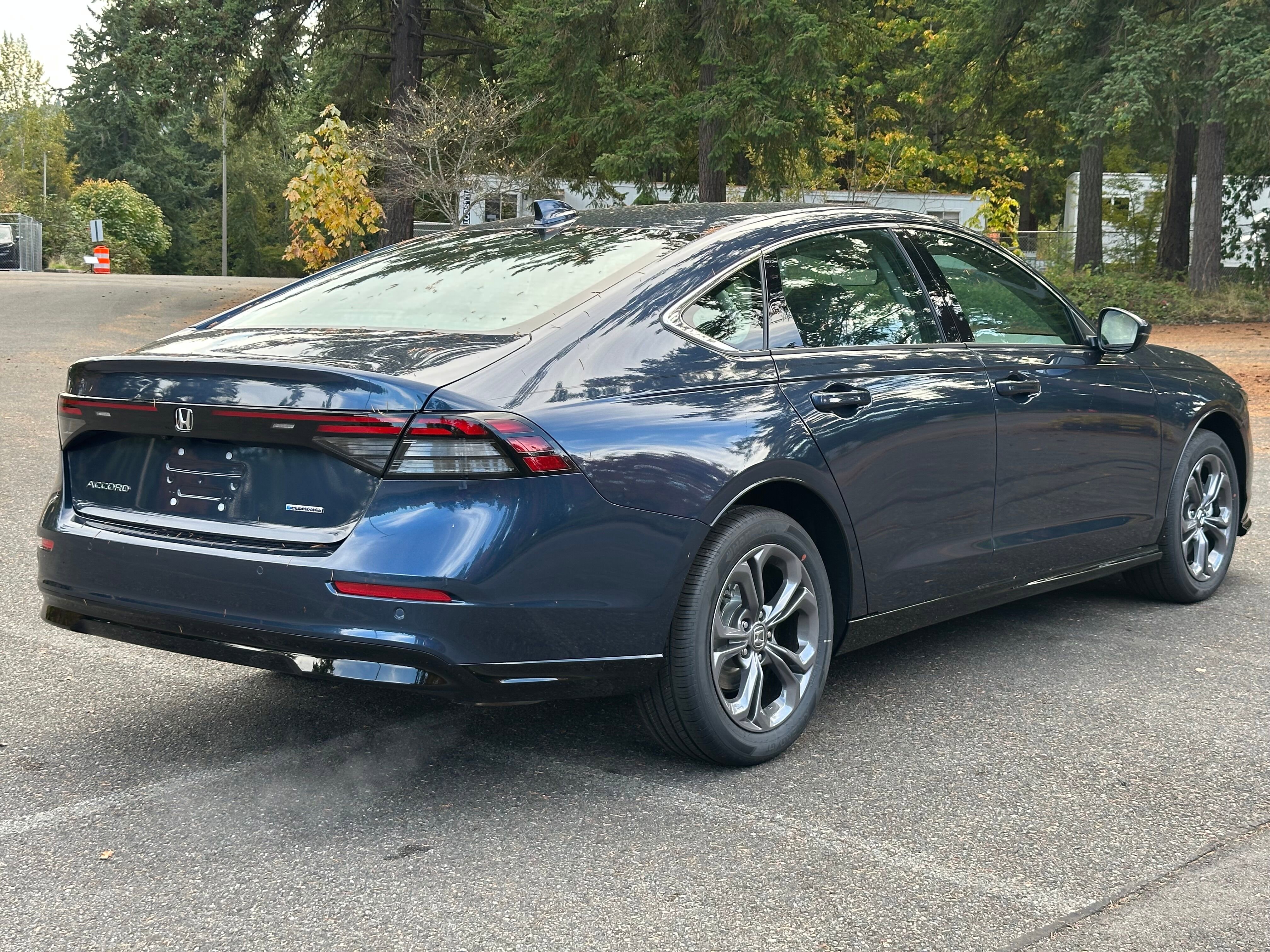 New 2025 Honda Accord EX-L image 7