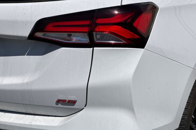 Used 2023 Chevrolet Equinox RS FWD image 48