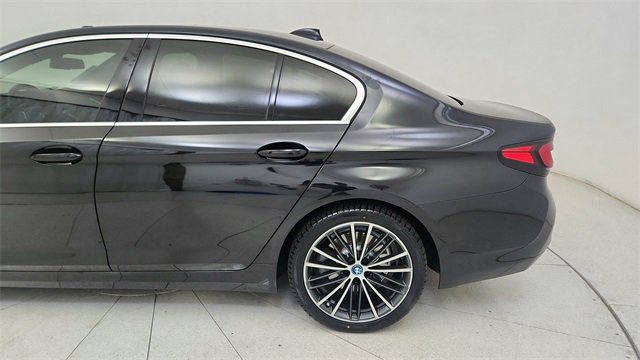 Used 2023 BMW 530e xDrive w/ Premium Package image 10
