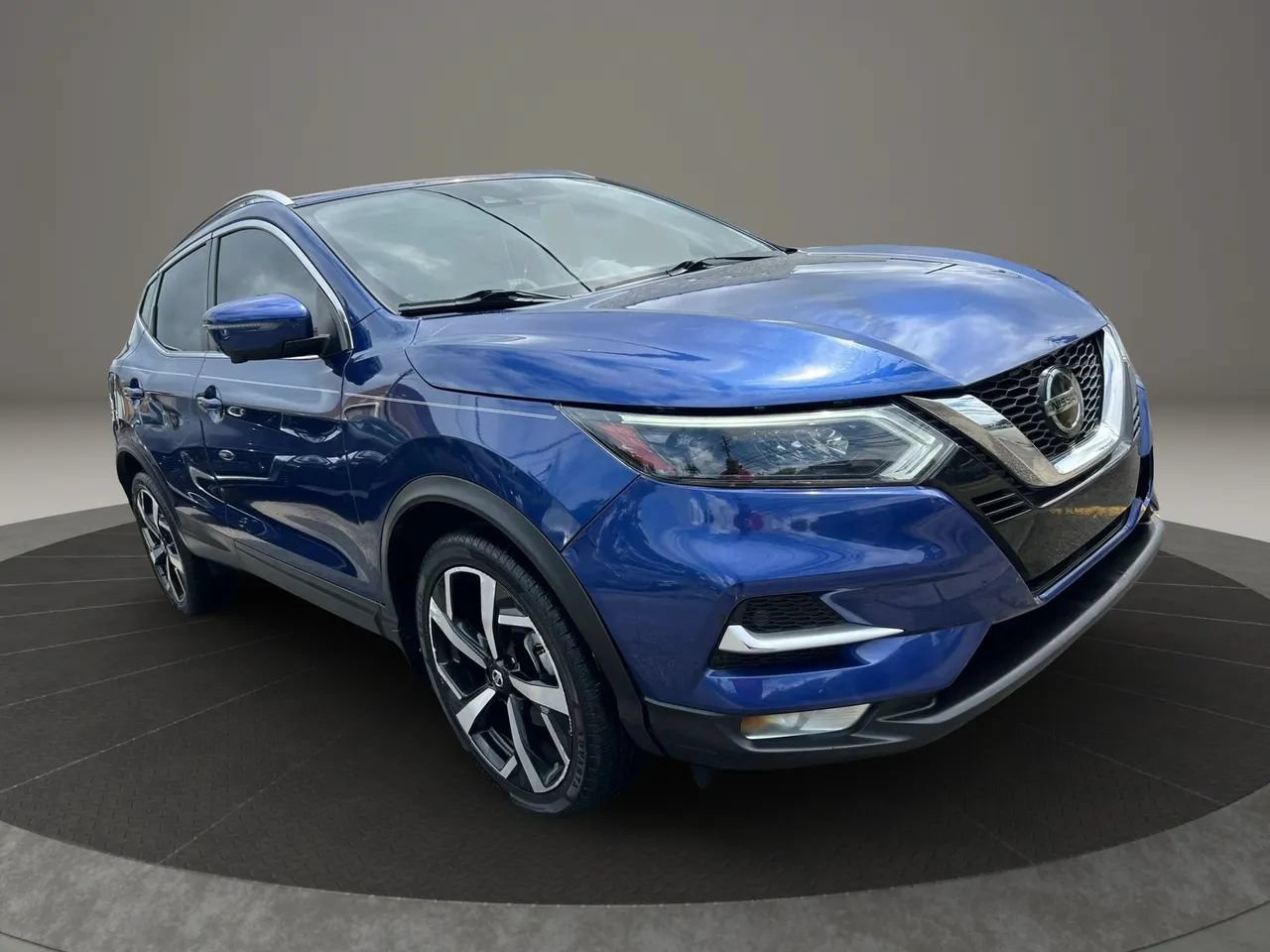 Used 2022 Nissan Rogue Sport SL w/ Premium Package AWD/4WD image 3