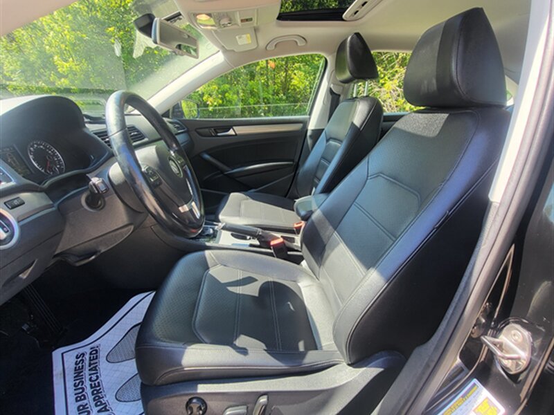 Used 2014 Volkswagen Passat 1.8T SE FWD image 17