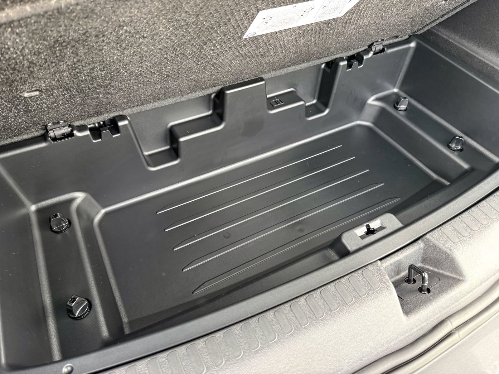 New 2026 Chevrolet Traverse Z71 w/ Enhanced Driving Package AWD/4WD image 37