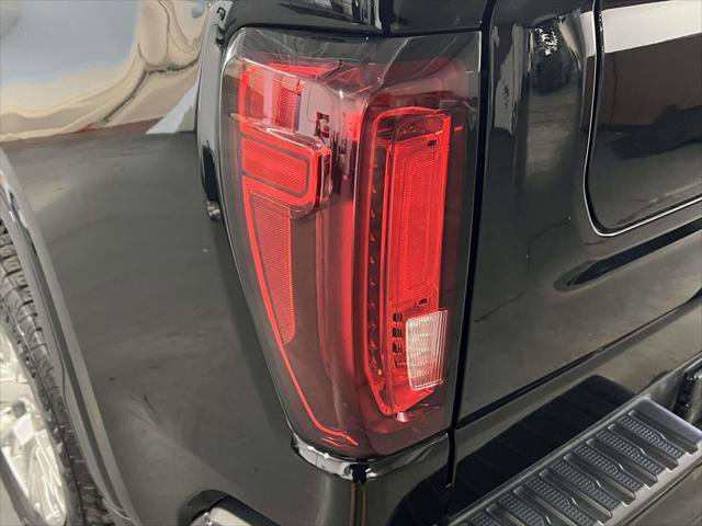Used 2023 GMC Sierra 1500 Denali w/ Technology Package image 11