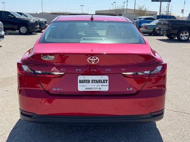 Used 2025 Toyota Camry LE image 5