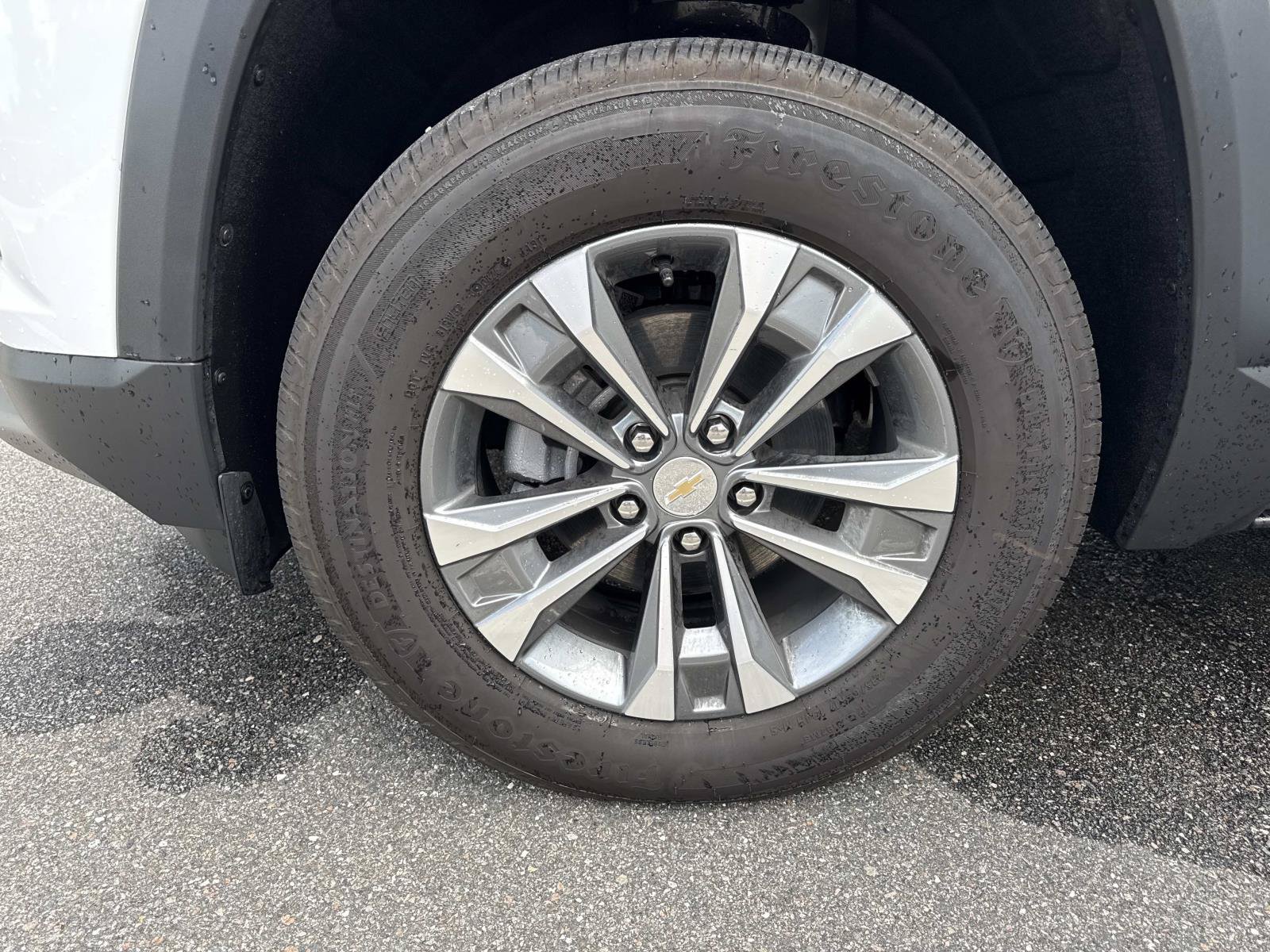 Used 2026 Chevrolet Equinox LT FWD image 33